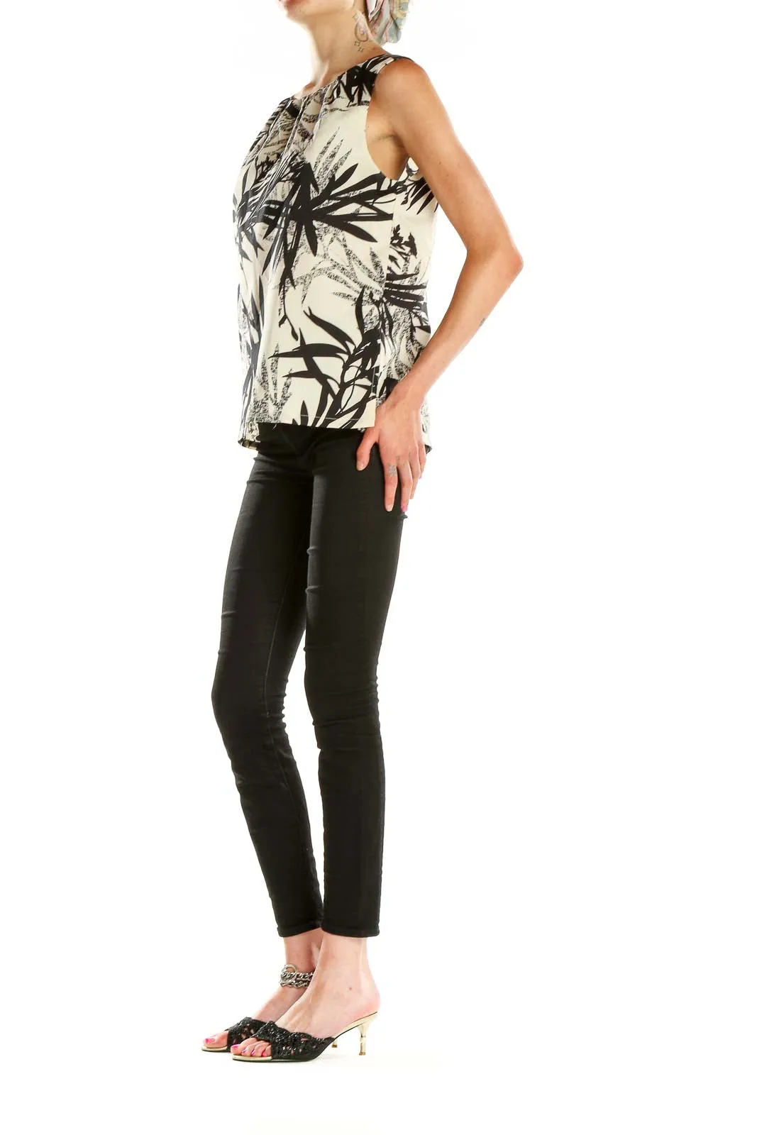 Black and White Tropical Print Sleeveless Top