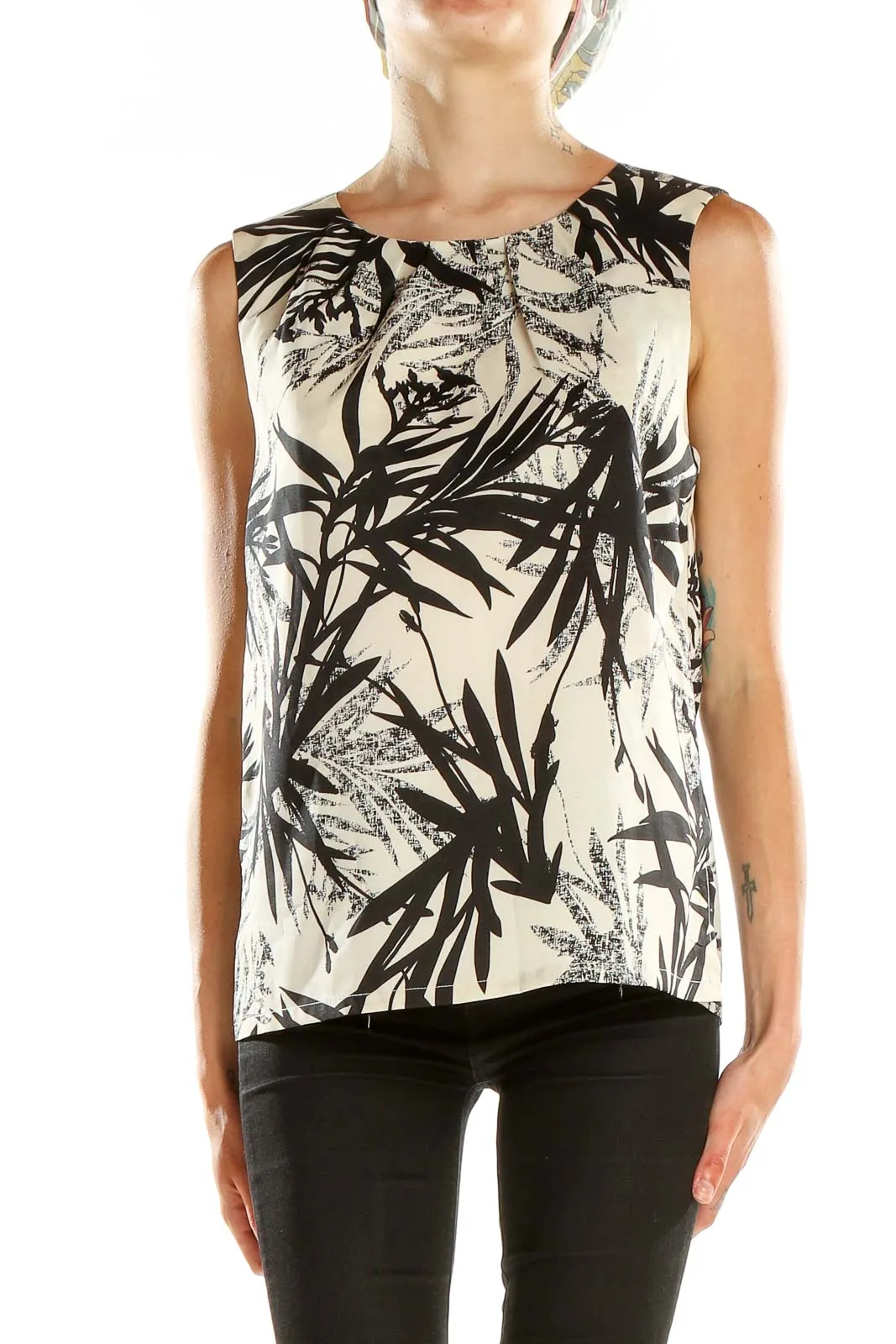 Black and White Tropical Print Sleeveless Top