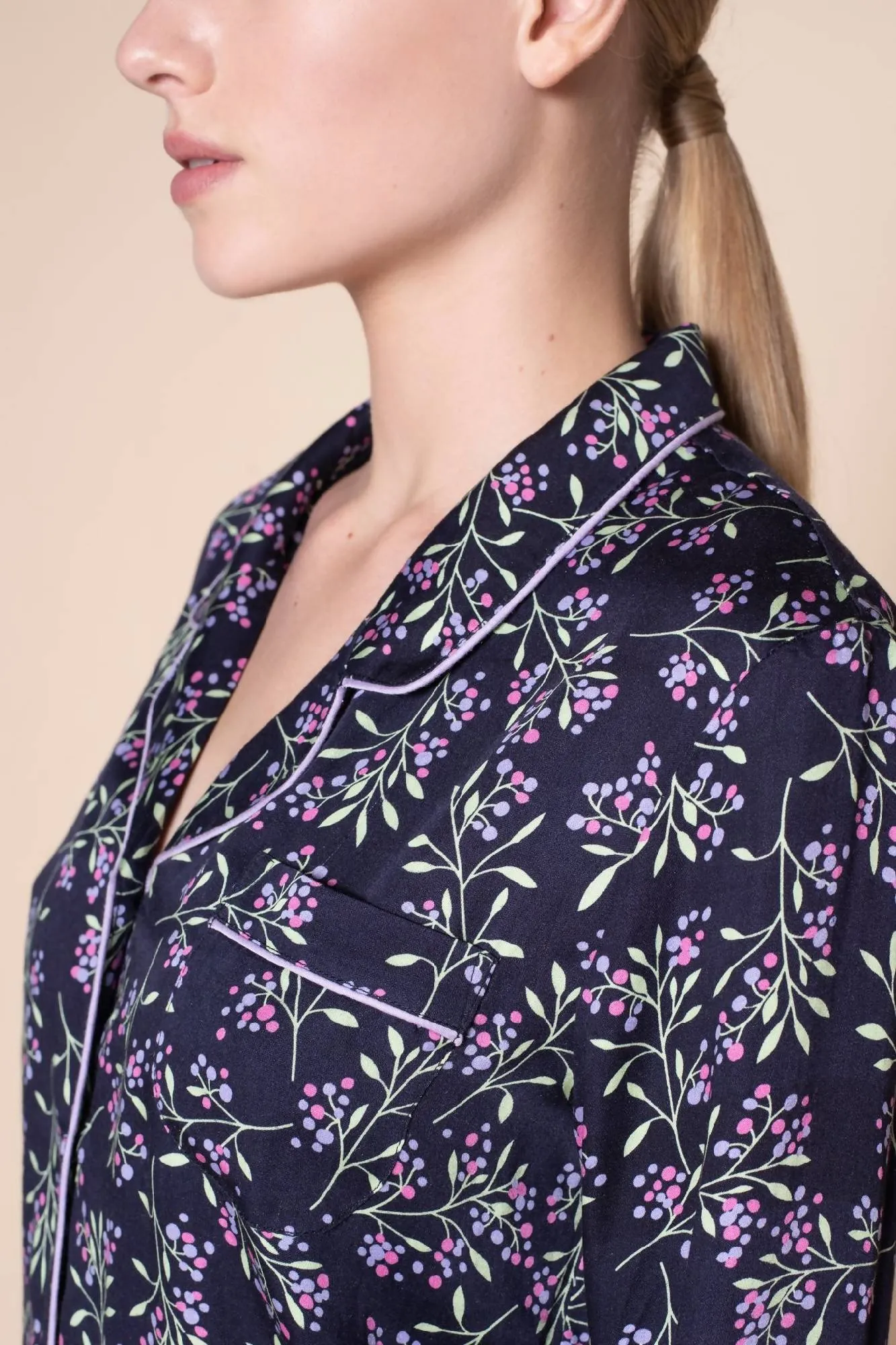 blouse funky flowers