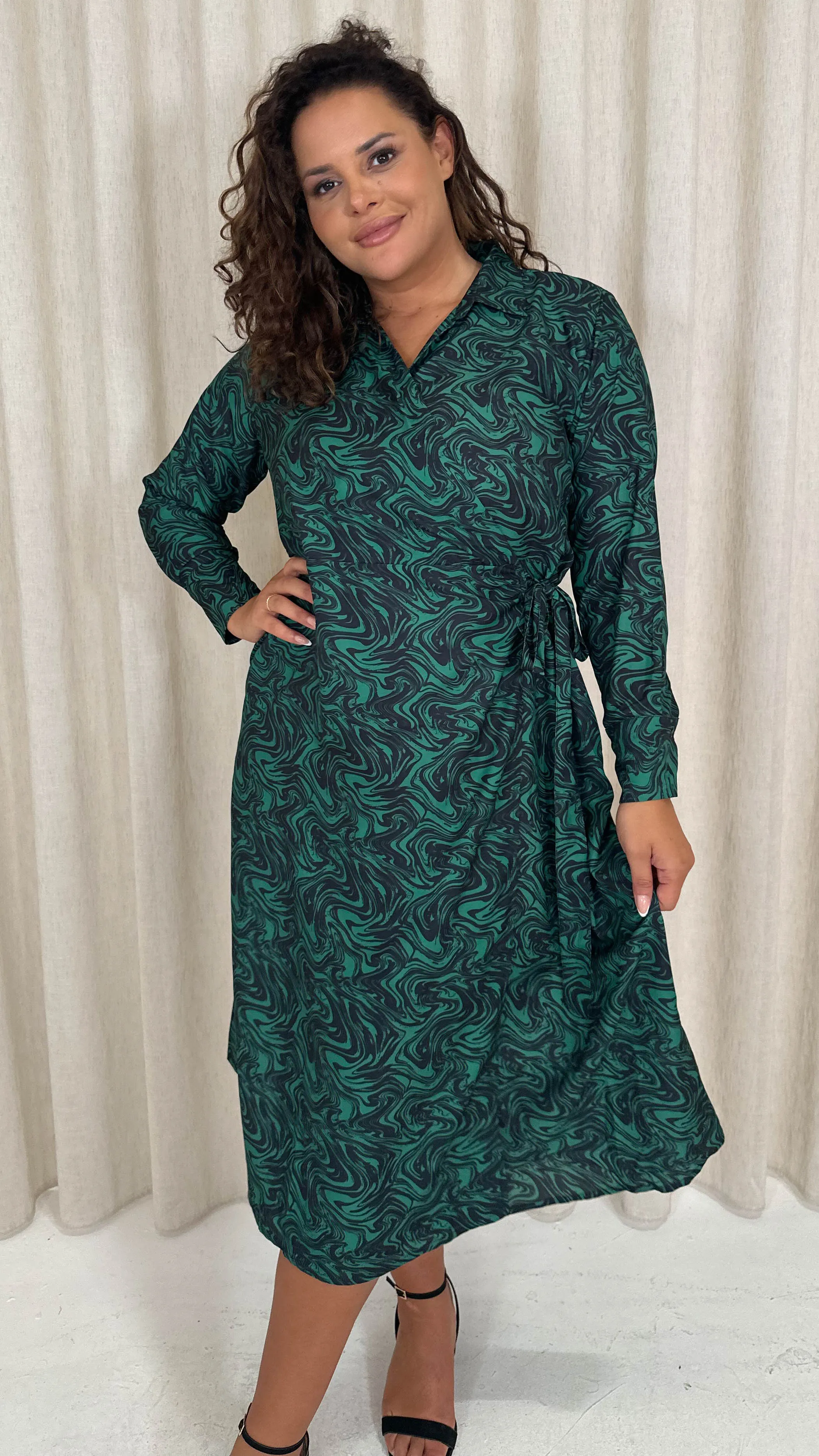 CurveWow Midi Wrap Shirt Dress Black & Green Swirl