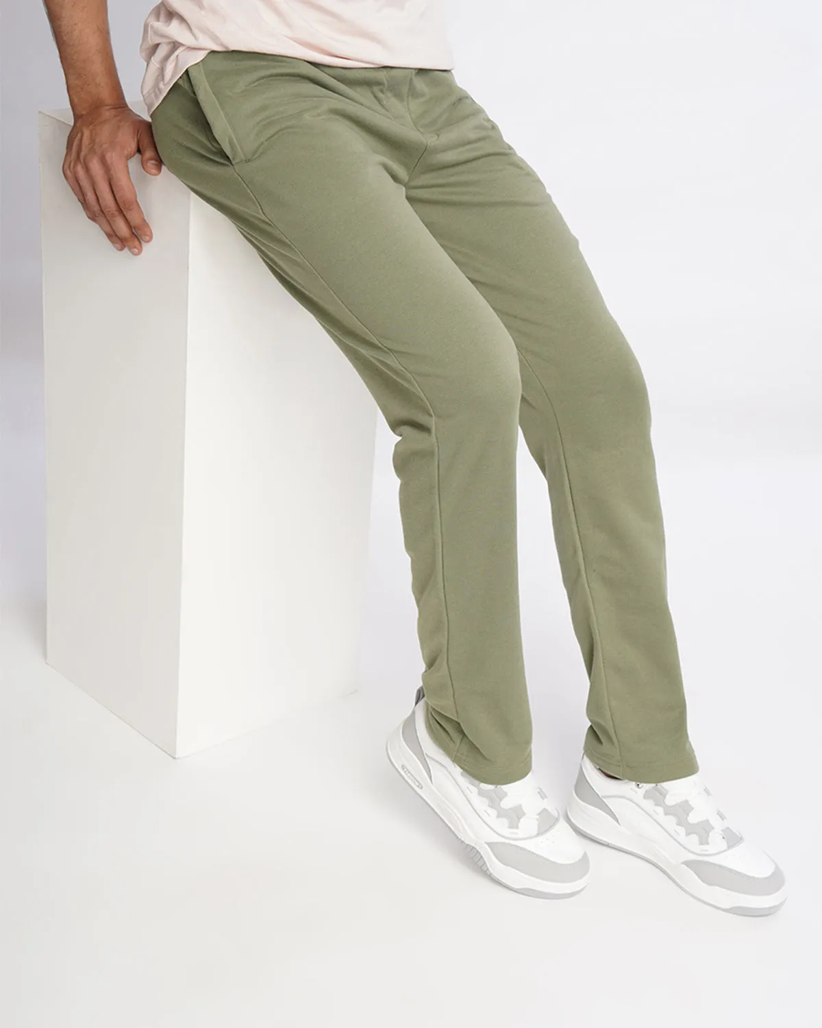 Men Nu Olive Sweatpants