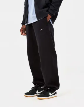 Nike Solo Swoosh Sweatpants (Straight) - Black/White