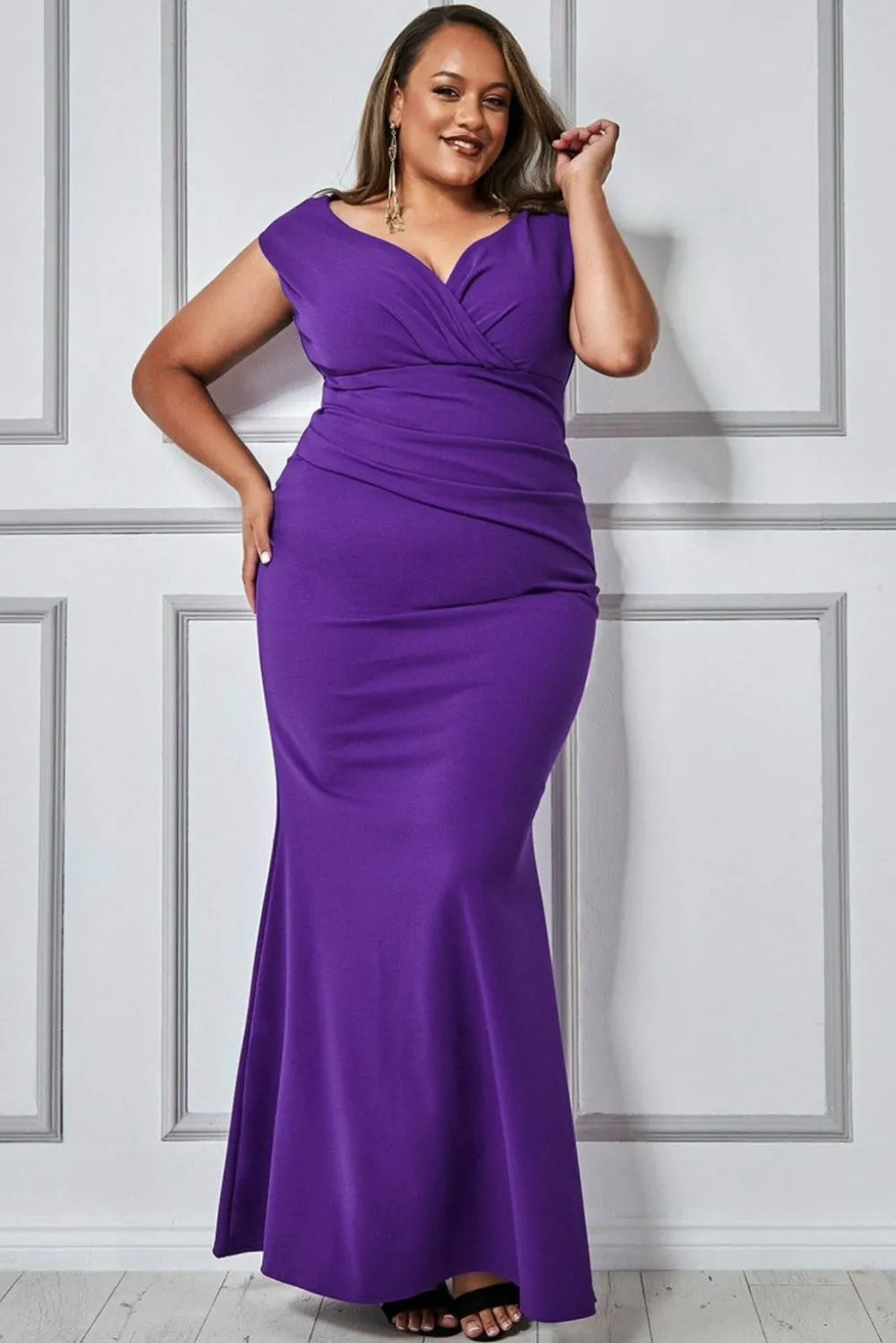 Plus Size Fit and Flare Pleated V Neck Maxi Dress