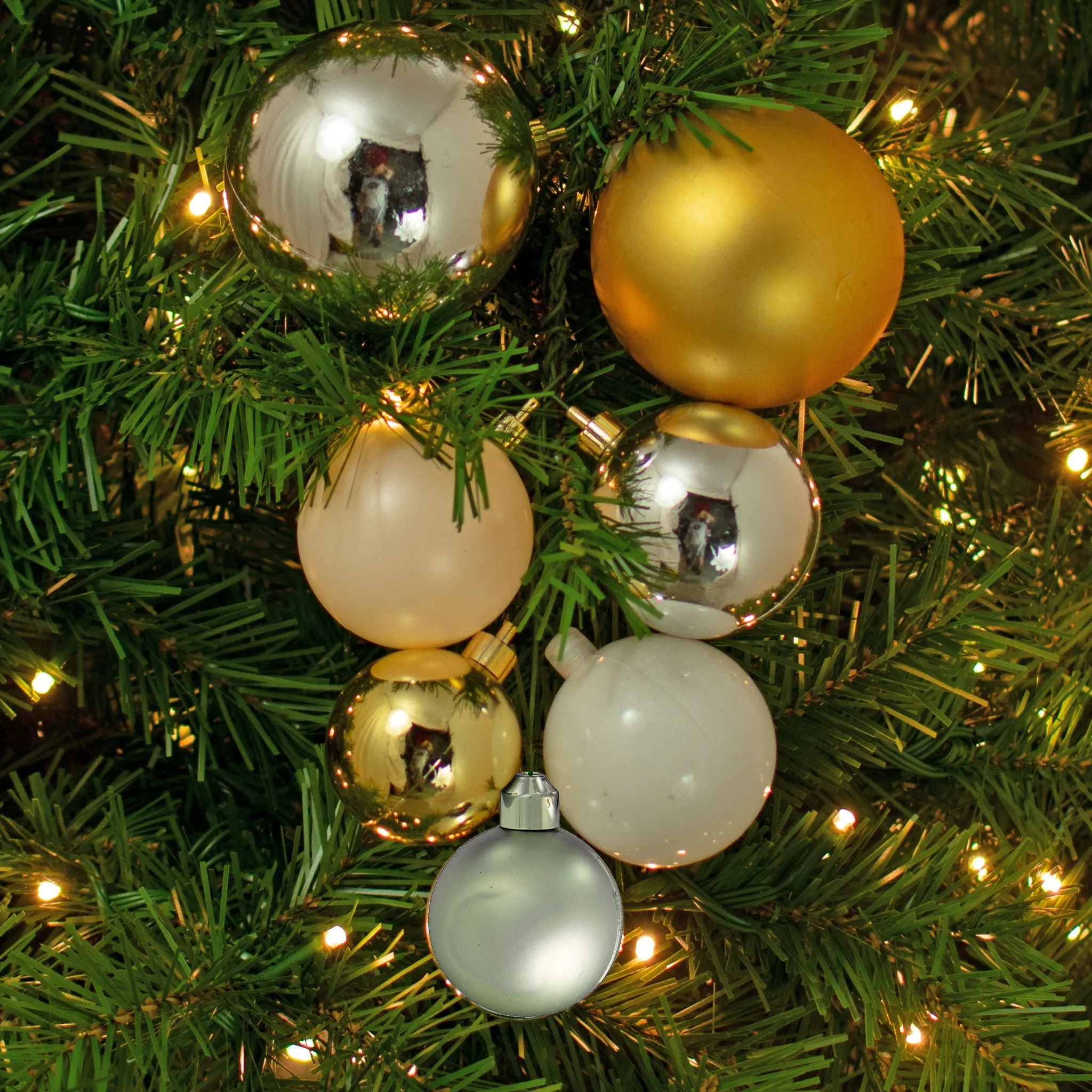 The Shiny Gold, Silver and White Ball Cluster