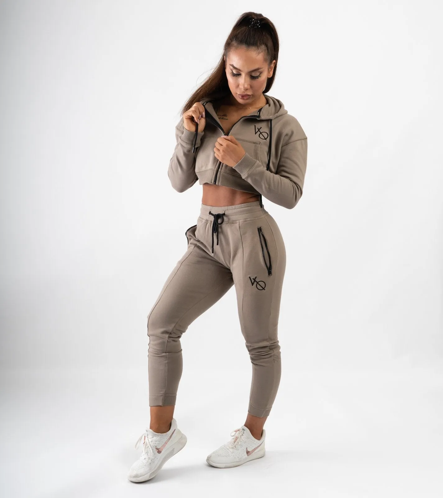 Vanquish Women's Khaki Essential Sweatpants